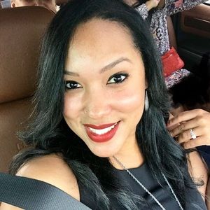 Meet your Posher, Leslie